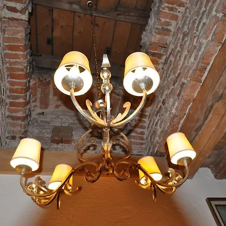 홈스테이 Im Schloss Aufhausen